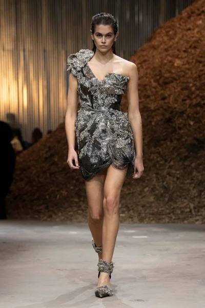 Look 37